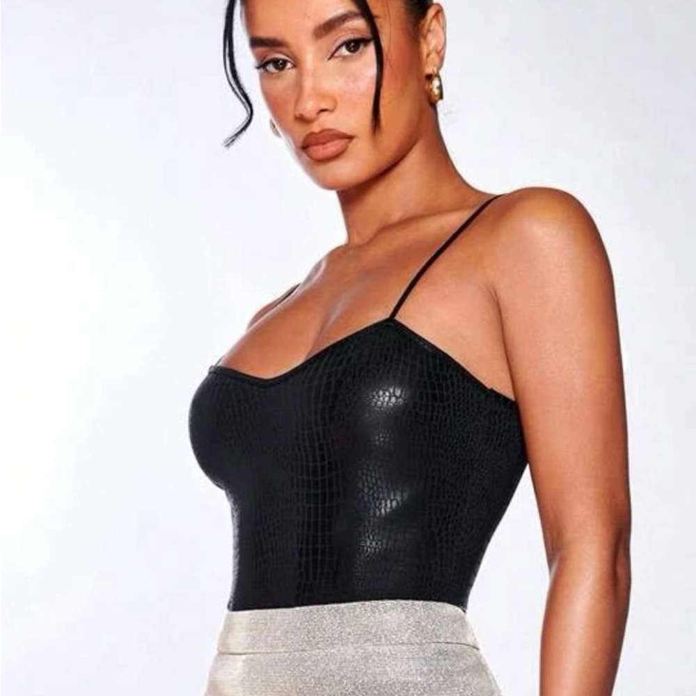 Crocodile embossed tank